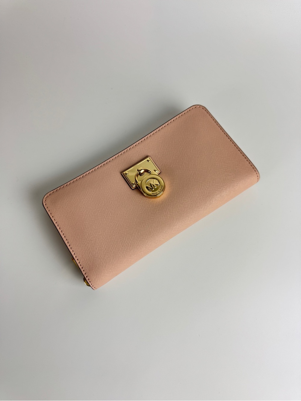 Michael Kors Women Blush Saffiano Leather Wallet